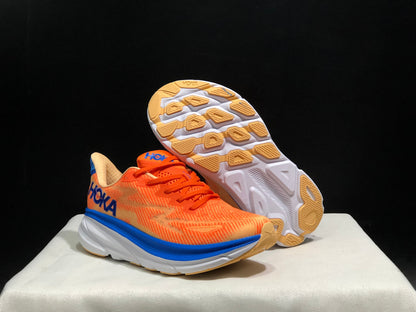 Hoka Clifton 9 'Beige-Pink'
