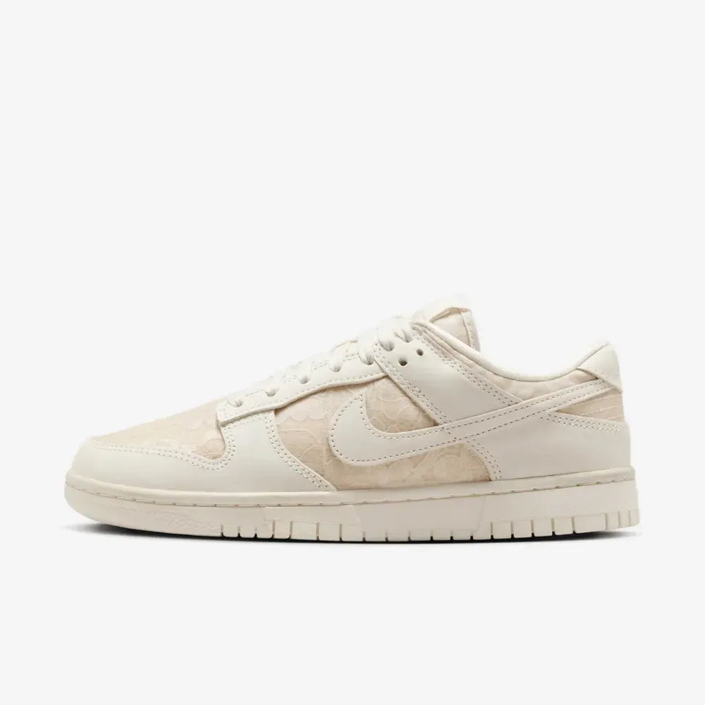 Tênis Nike Dunk Low Lace Soft Pearl
