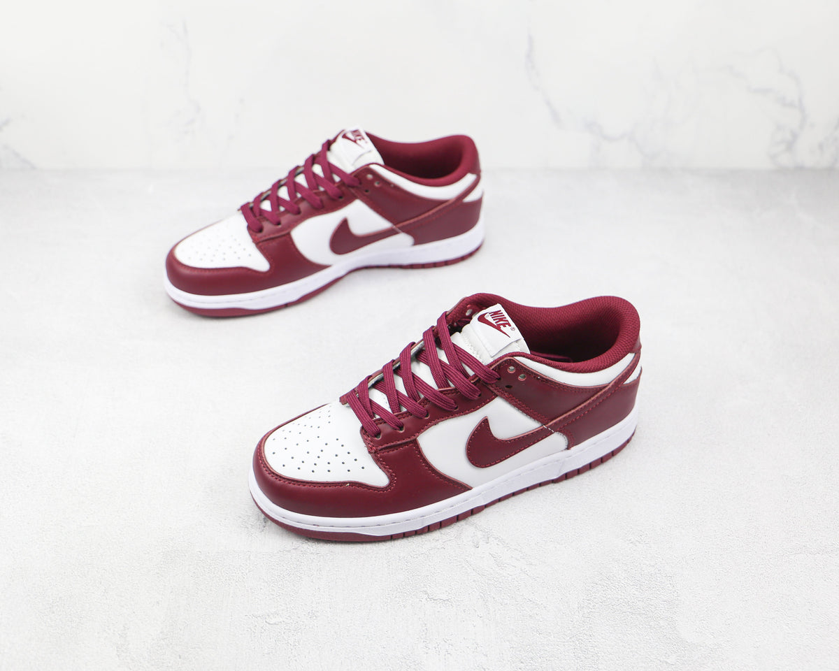 Tênis Nike Dunk Low Bordeaux