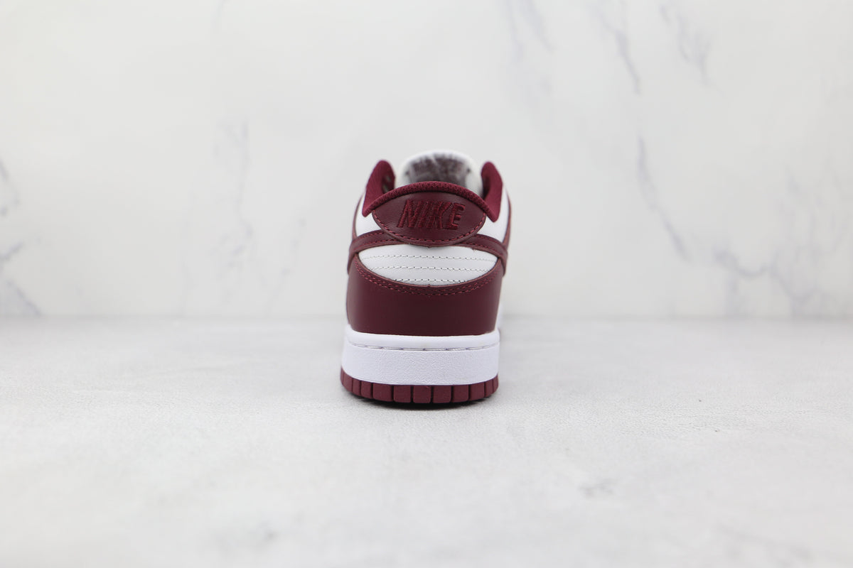Tênis Nike Dunk Low Bordeaux
