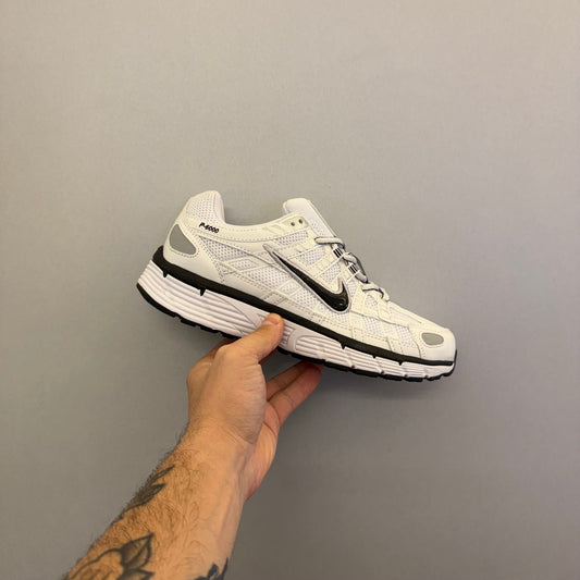 Nike P-6000 White Metallic Silver Black (Pronta Entrega)