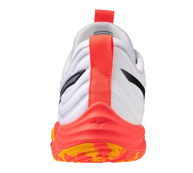 Mizuno Wave Momentum Elite 'WHITE-FIERY CORAL'