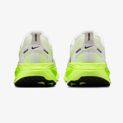 Vomero 18 "Neon Green"