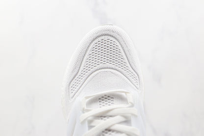 Adidas UltraBoost 22 Triple White
