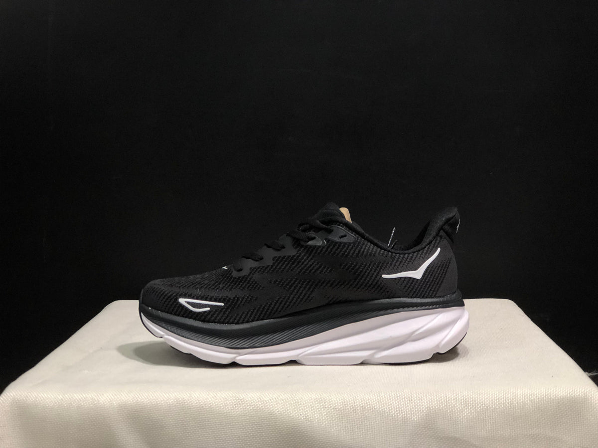 Hoka Clifton 9 'Beige-Pink'
