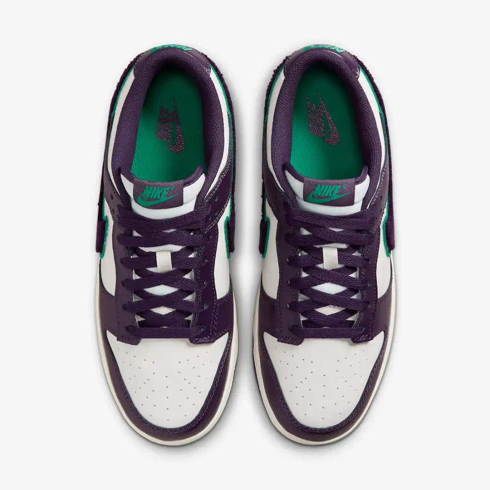 Tênis Nike Dunk Low Chenille Swoosh Sail Grand Purple