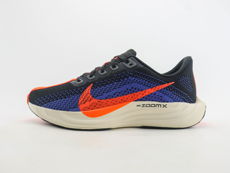 Pegasus Plus 'Black Hyper Crimson'