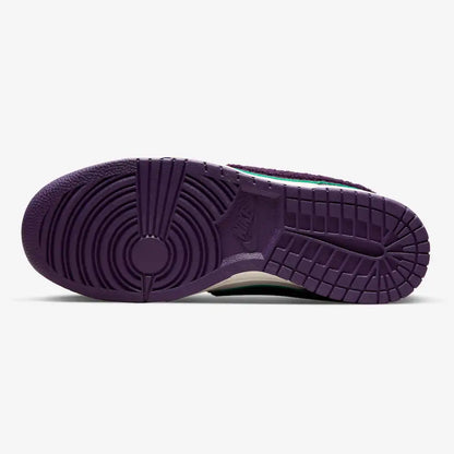 Tênis Nike Dunk Low Chenille Swoosh Sail Grand Purple