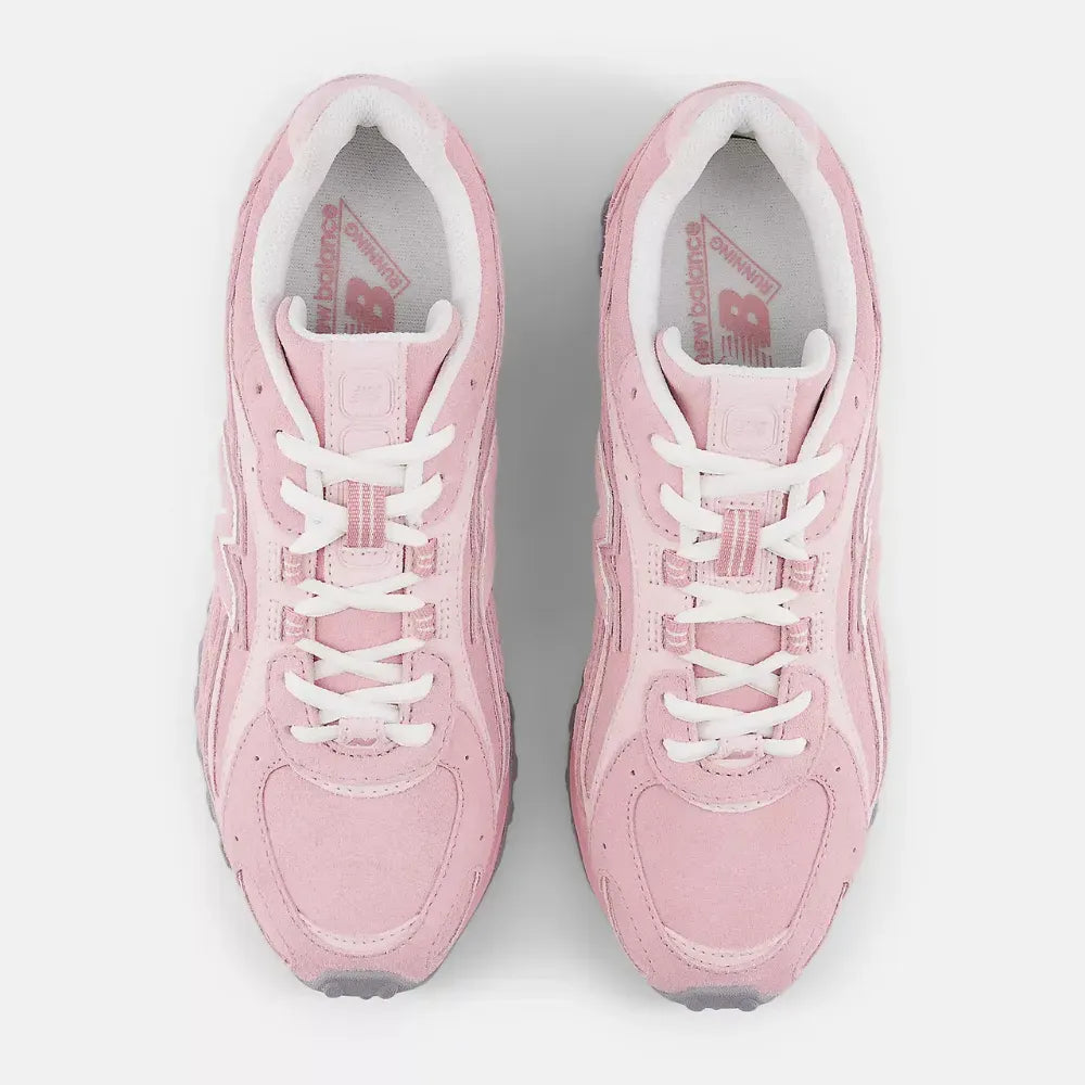 New Balance 204L Pastel Pink