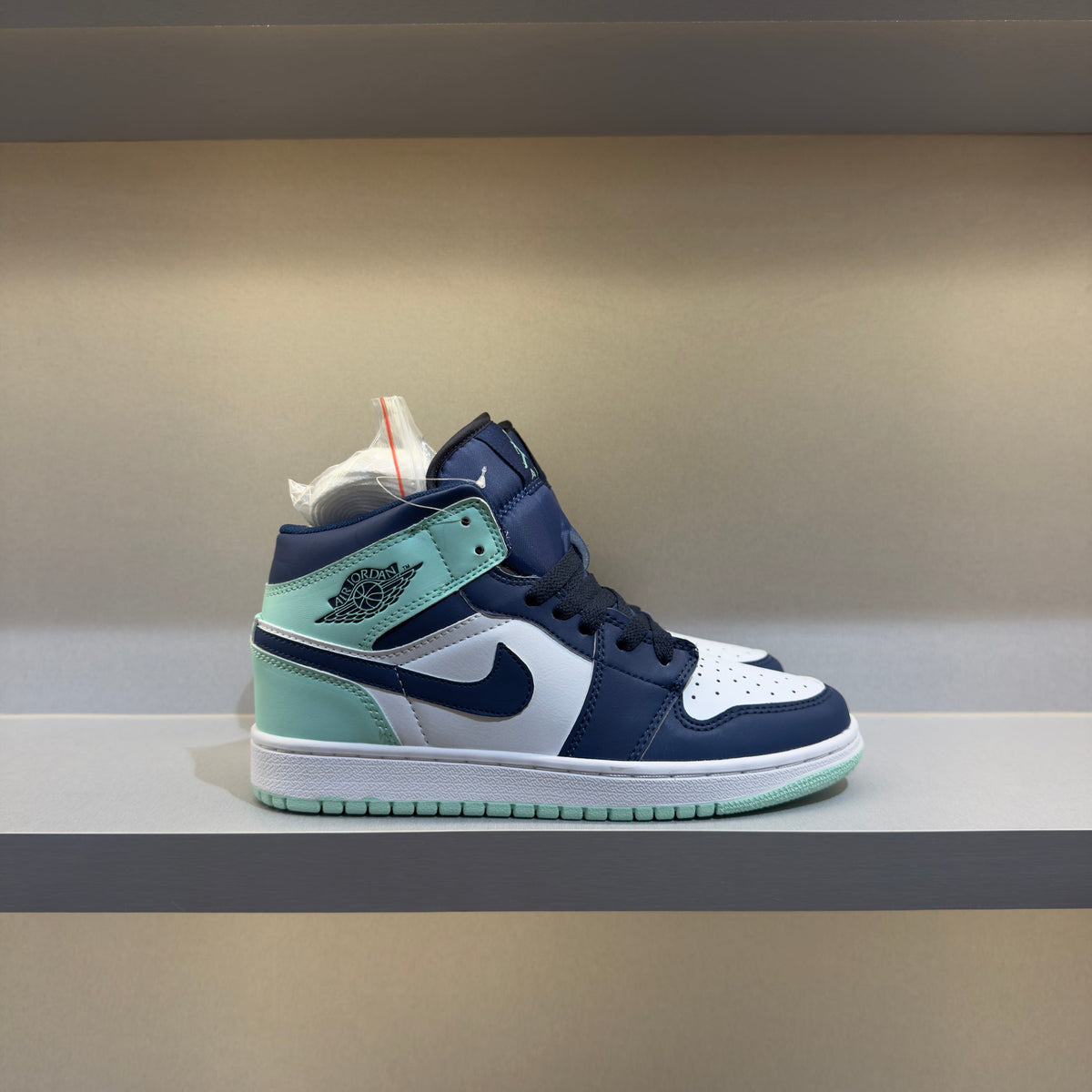 Jordan 1 Mid Blue Tint (Pronta Entrega)
