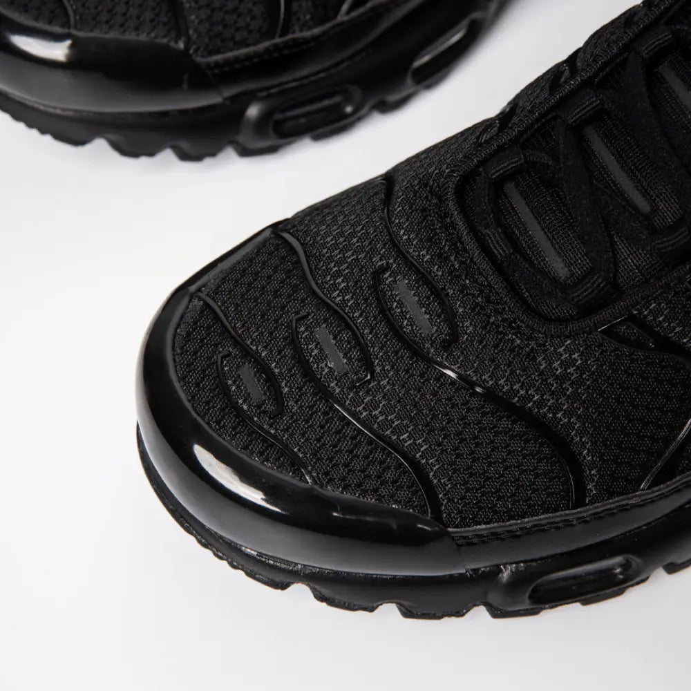 Nike Air Max Plus Triple Black