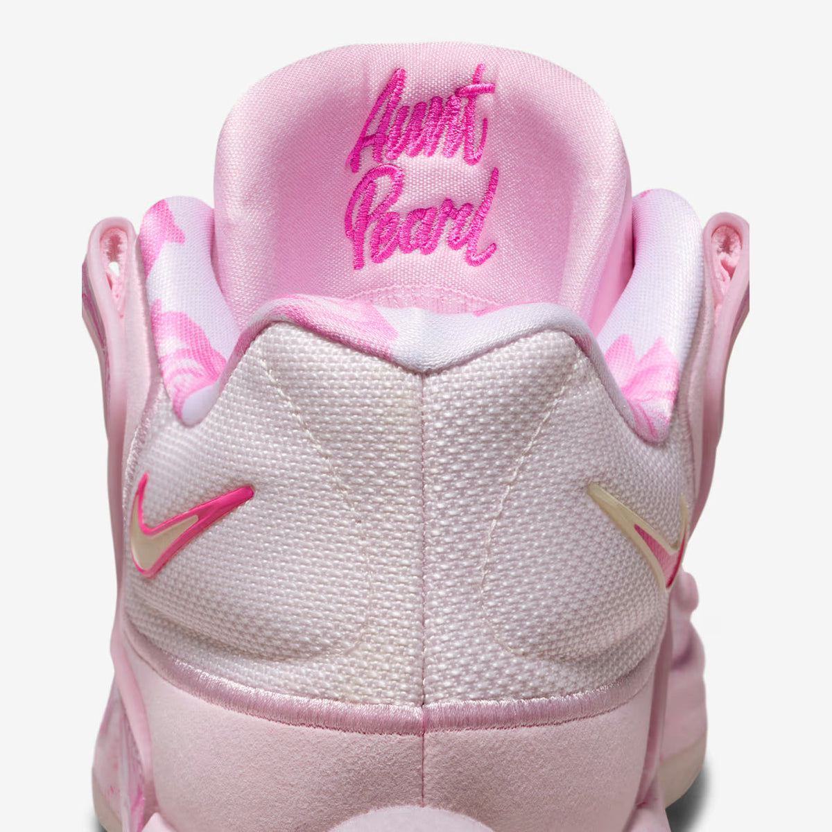 Nike KD 18 'Aunt Pearl'