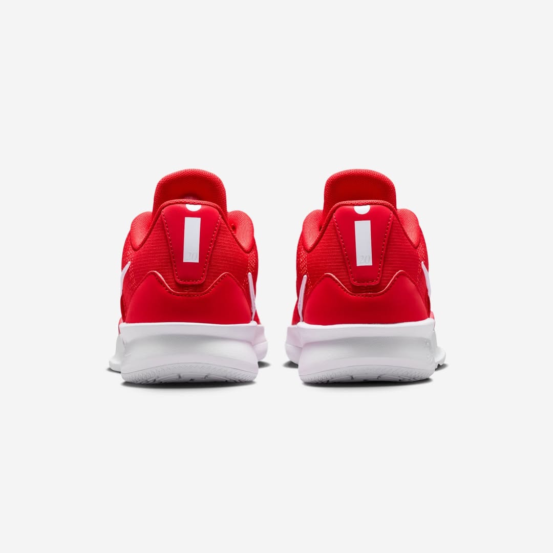 Nike Sabrina 3