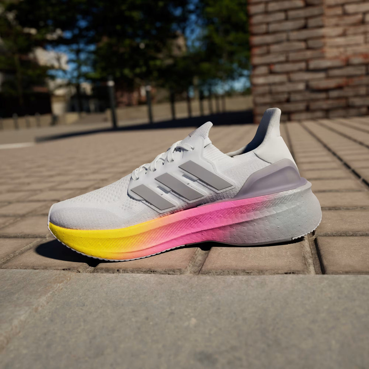 Adidas Ultraboost 5 'Cinza e Rosa'