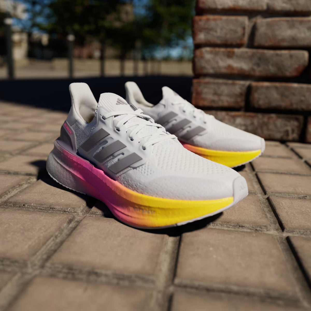Adidas Ultraboost 5 'Cinza e Rosa'