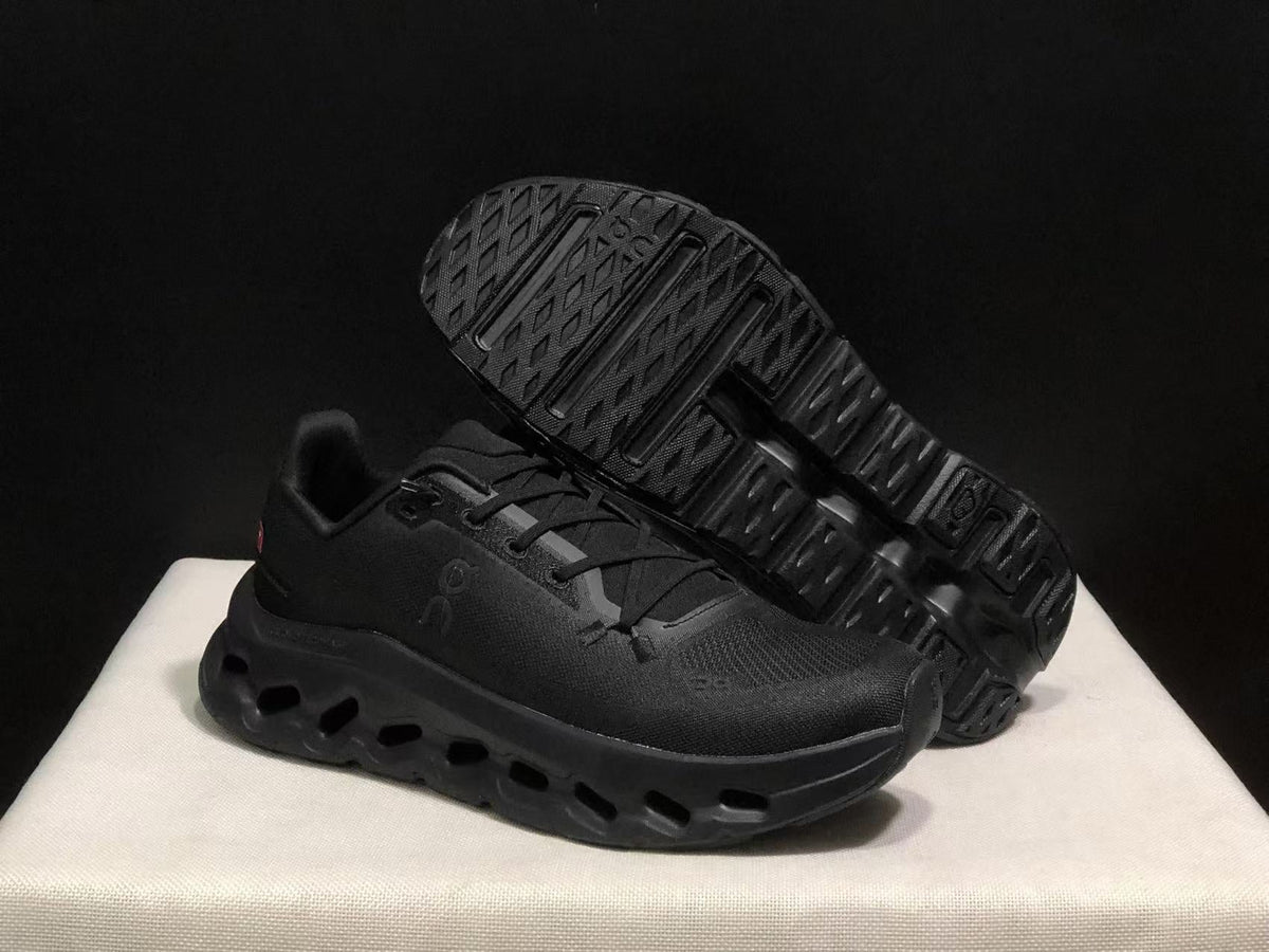 On Cloudtilt 'Triple Black'