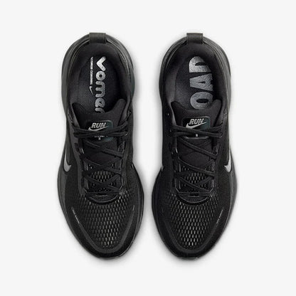 Vomero 18 "Black"