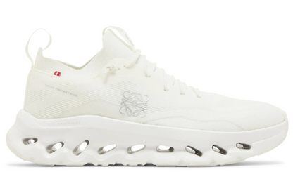 On x LOEWE Cloudtilt 'White'
