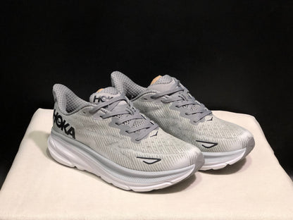 Hoka Clifton 9 'Beige-Pink'