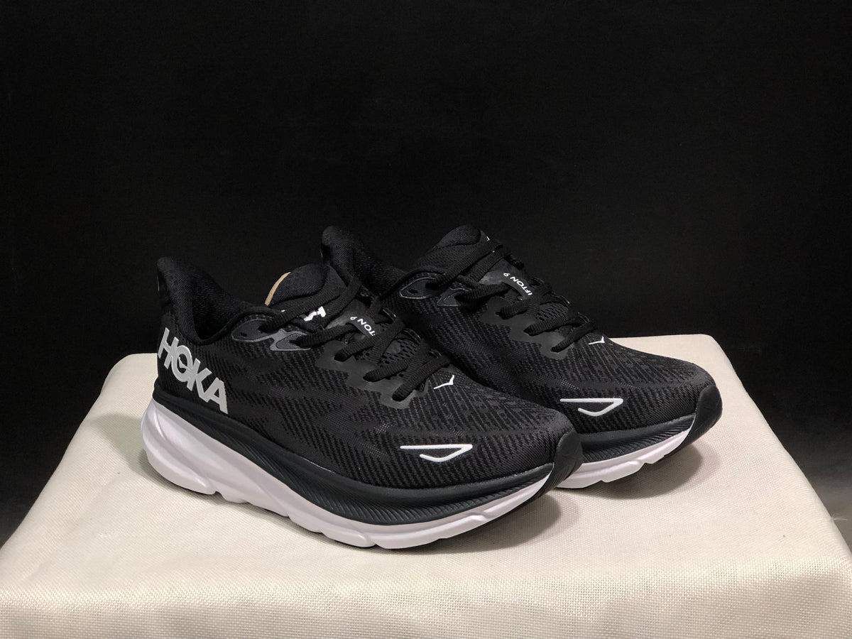Hoka Clifton 9 'Beige-Pink'