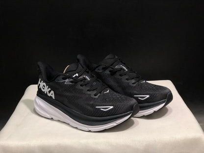 Hoka Clifton 9 'Beige-Pink'