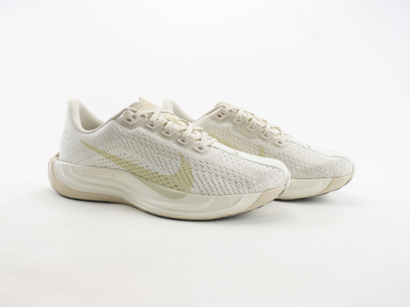 Pegasus Plus 'Beige
