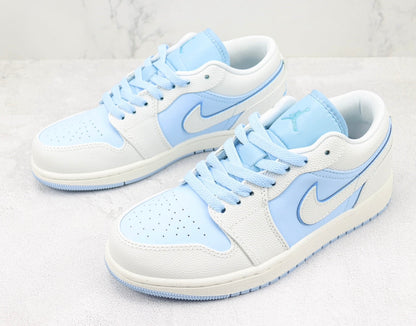 Tênis Jordan 1 Low Reverse Ice Blue