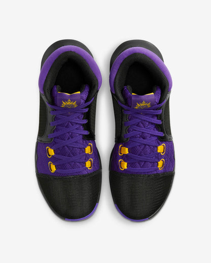 LeBron Witness 8