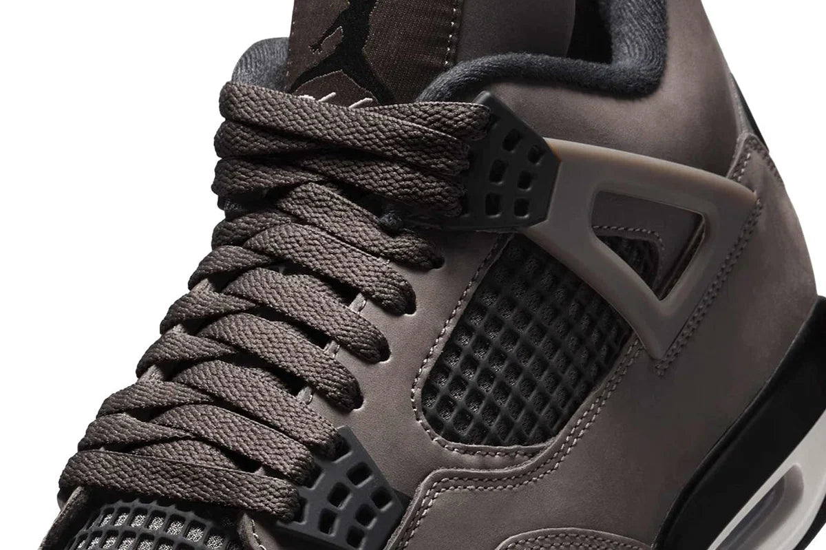 Tênis Nike Air Jordan 4 Cave Stone and Black Marrom